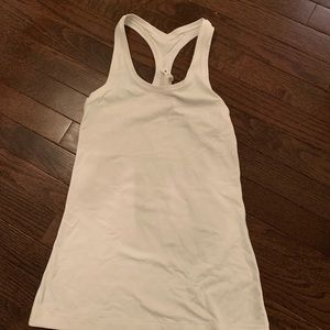 LULULEMON cool nulu racerback *nulu